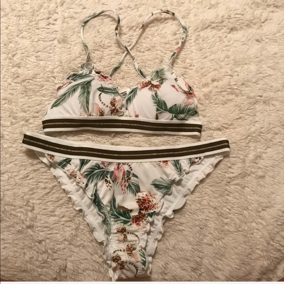 • H&M • tropical print bikini bottoms - Picture 4 of 5